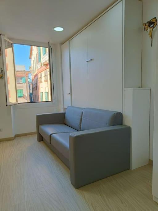 Apartmán Le Maschere Di Palazzo Rosso. Janov Exteriér fotografie